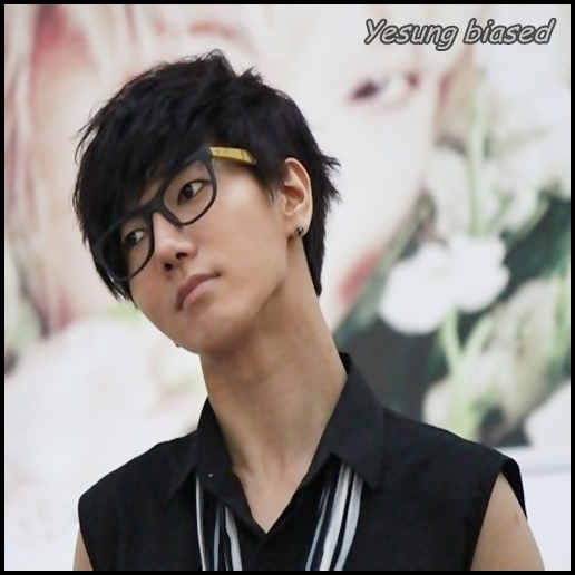 - Auzi HyunSeung...Iti cer o mica favoare :-"
