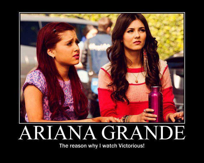 Ariana Grandee (5)