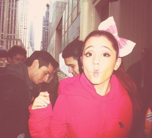 Ariana Grandee (269)