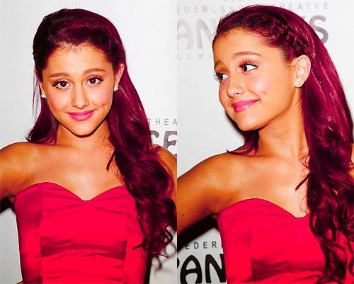 Ariana Grandee (156)