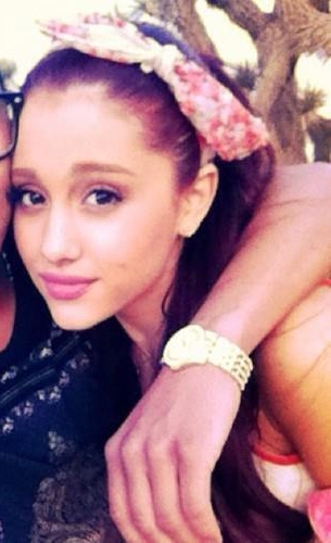 Ariana Grandee (252)