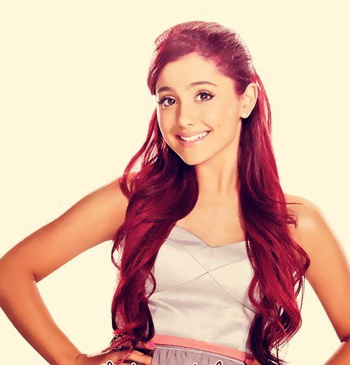 Ariana Grandee (141)