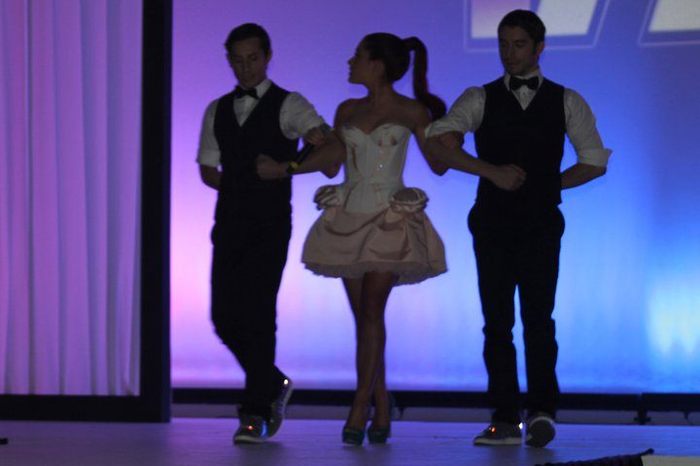Ariana Grandee (33) - Ariana Grande