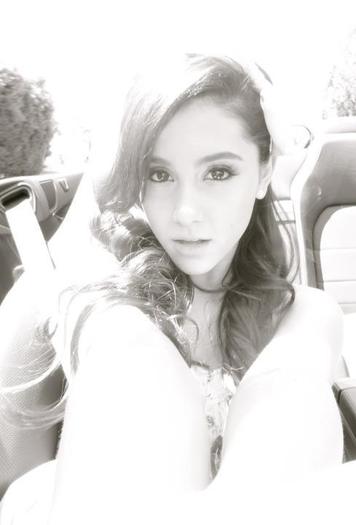 Ariana Grandee (70) - Ariana Grande