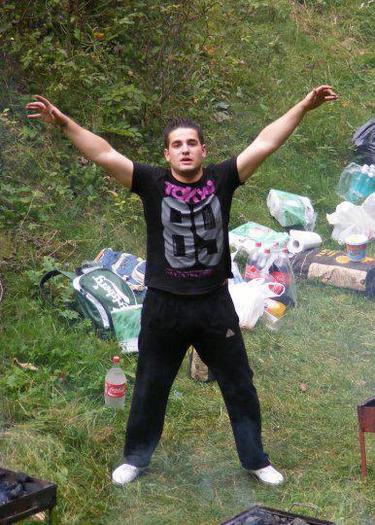 394694_451600934870840_1054783327_n