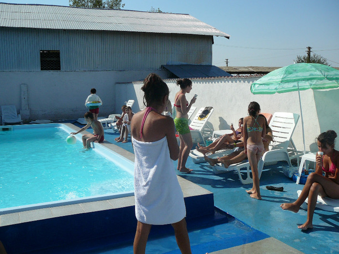 P1440009 - Piscina - cu clasa mea si nu numai