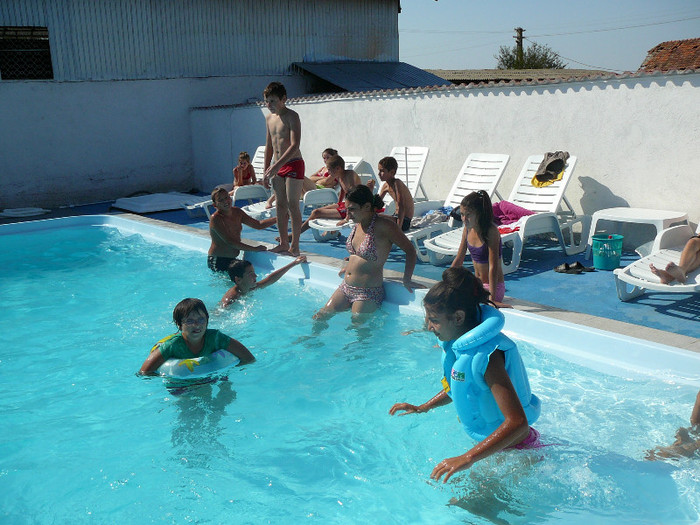 P1440021 - Piscina - cu clasa mea si nu numai