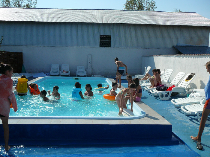 P1440036 - Piscina - cu clasa mea si nu numai