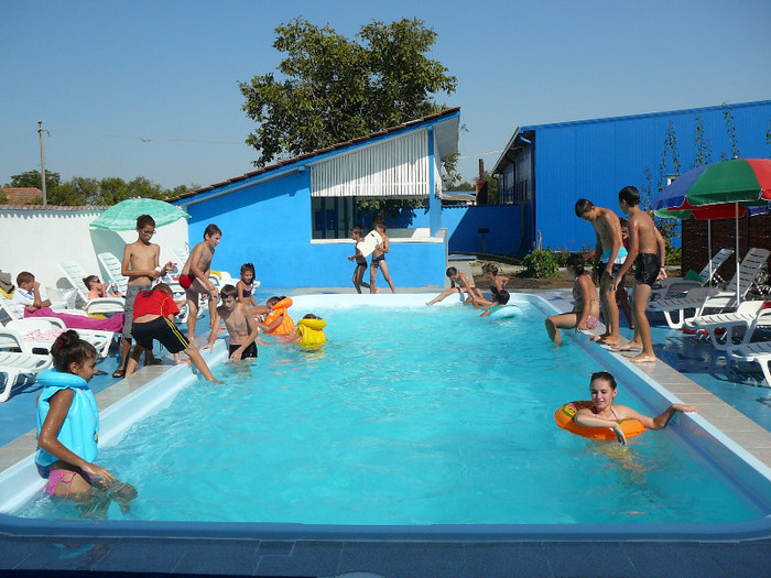 P1440041 - Piscina - cu clasa mea si nu numai