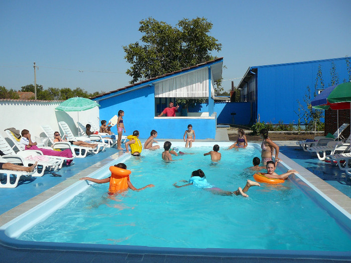 P1440045 - Piscina - cu clasa mea si nu numai