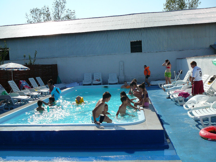 P1440051 - Piscina - cu clasa mea si nu numai