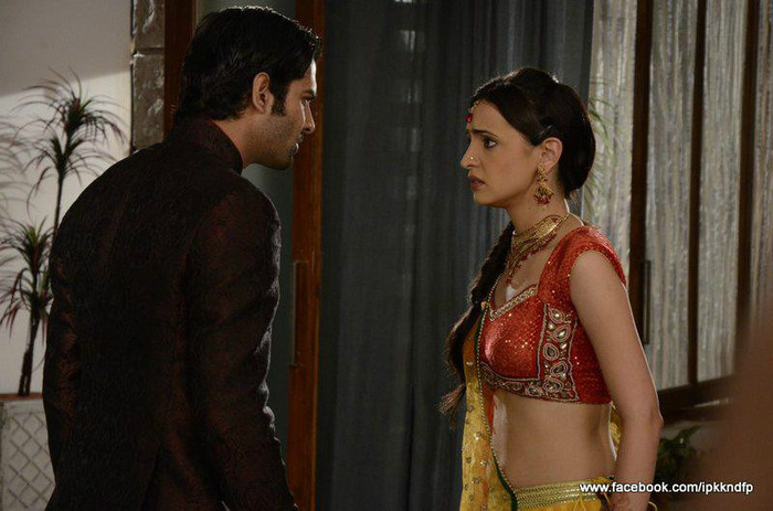 46 - Iss Pyaar Ko Kya Naam Doon - Picture Gallery III