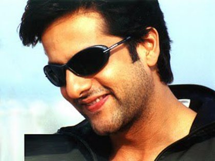 207427_114918685253976_33925_n - 0 Fardeen Khan