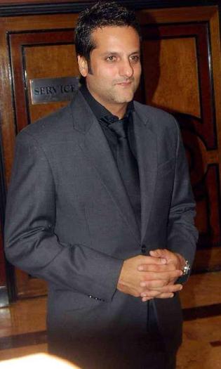 378546_293473137355227_1356411681_n - 0 Fardeen Khan
