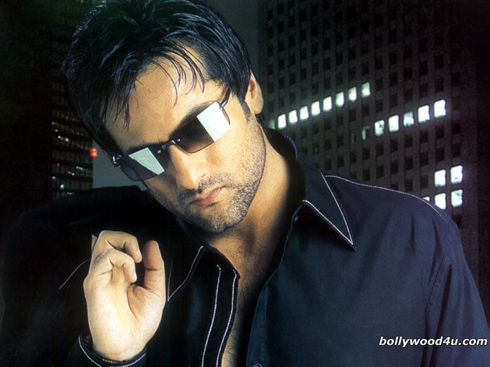 387515_293473760688498_1604010298_n