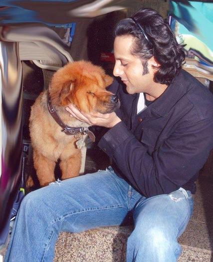 532897_357609557608251_1458380534_n - 0 Fardeen Khan