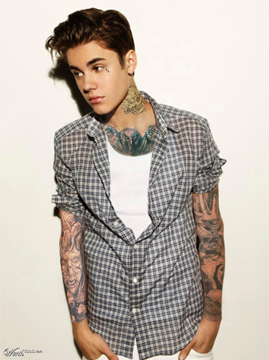15582715_6a25_1024x2000 - Justin Bieber New Tattoos