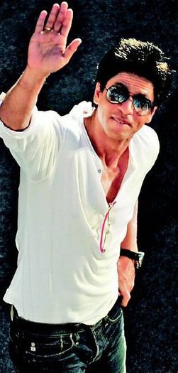 264802_217961038239925_787454_n - Shahrukh Khan 4