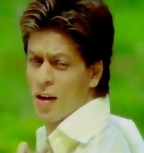 282752_224624047573624_8297465_n - Shahrukh Khan 4