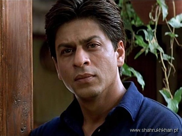 317831_238998602802835_6510287_n - Shahrukh Khan 4