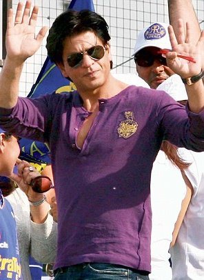 582233_418814301487930_23174482_n - Shahrukh Khan 4