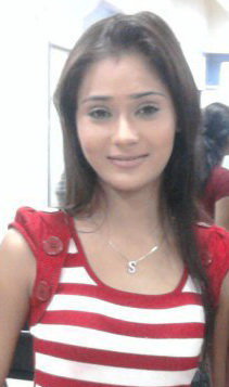  - 0 Sara Khan