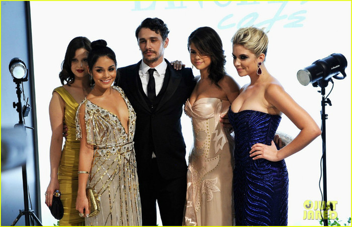 vanessa-hudgens-selena-gomez-spring-breakers-premiere-02 - Vanessa Hudgens and Selena Gomez Spring Breakers Venice Premiere