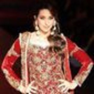 karishma-kapoor-468922l-thumbnail_gallery