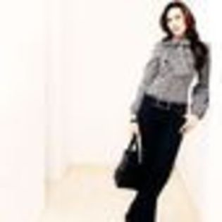 karishma-kapoor-899696l-thumbnail_gallery