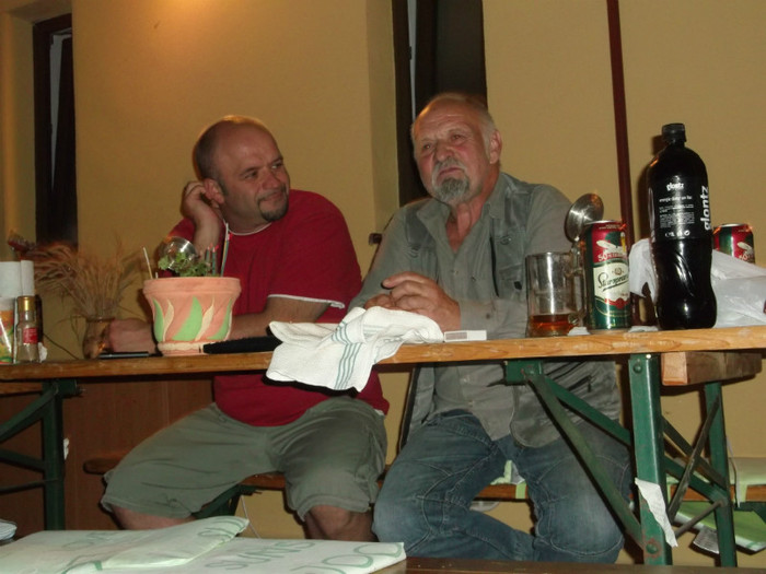 noi mai asteptam putin