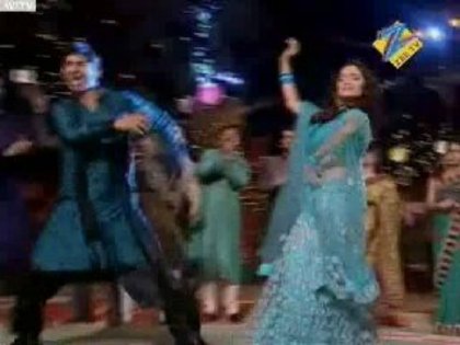 xfszfcs - O-Sushant and Anikta Dance