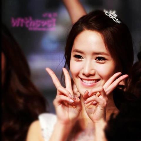 YoonA Peace :x .