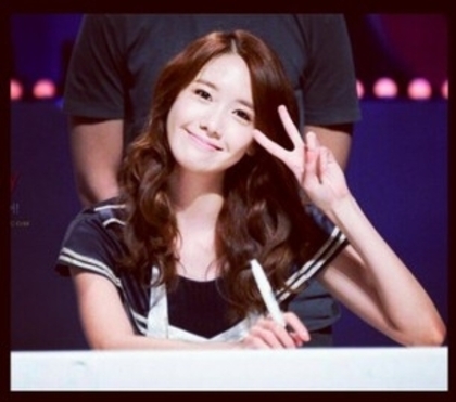 YoonA Peace :x .