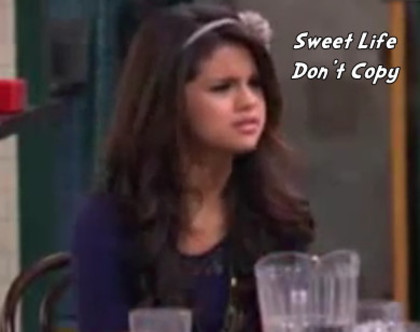 0096412687 - Alex Russo