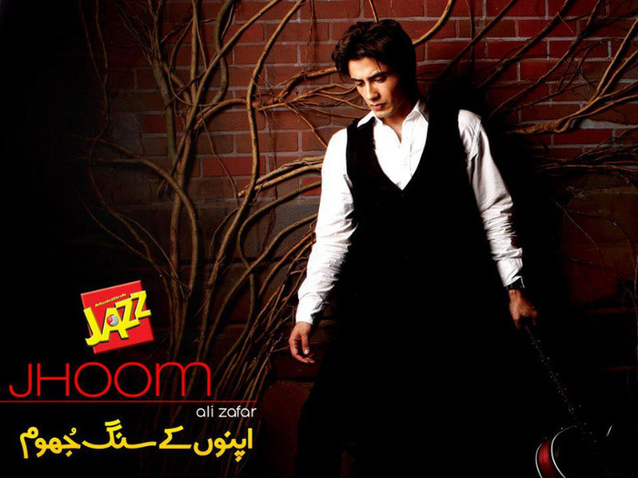 428541_10151582257759119_378616694_n