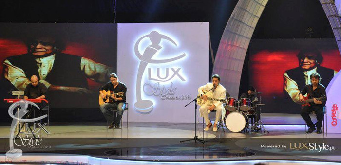 534793_10151633949154119_915444015_n