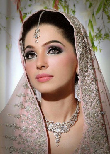 Asian-Bridal-Makeup-2012-3-e1340358358958