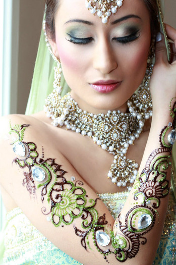 indian-bridal-make-up-looks-4 - Podoabe indiene 2012