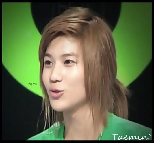 x. heii Yesung.în fine,eu am plecat :-h*o sărută pe Hwa pe obraz și pleacă*