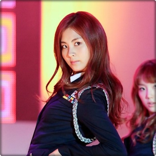 z. :|..M-am certat cu Taeyeon si m-a dat afara din casa...iar SM-ul m-a trimis aici:|