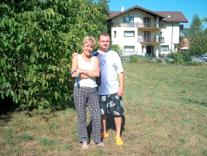 Stela si Remus la Moieciu in gradina Stela si Remus la Moieciu in gradina