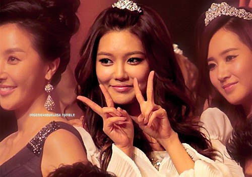 Sooyoung Peace :x .