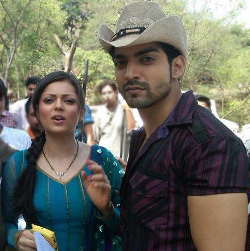 553078_396377057087010_1337622605_n