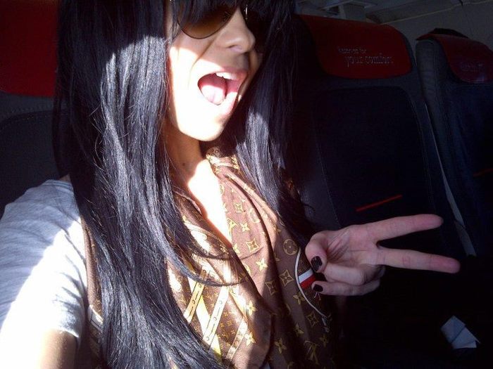 560631_303862869689169_1921322750_n