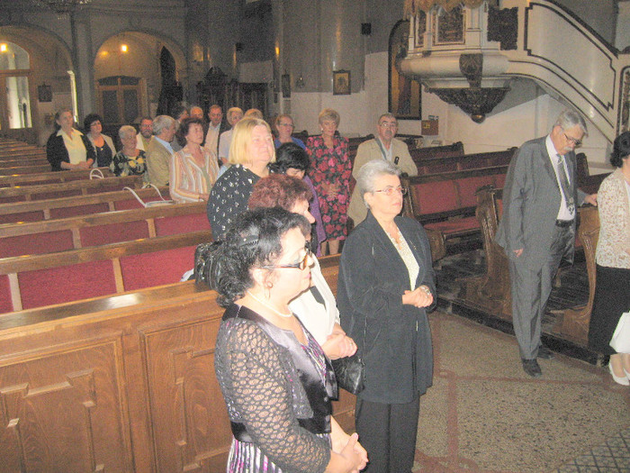 Slujba de pomenire a celor disparuti - 40 de ani de la absolvirea facultatii Condervatorul de Muzica G Dima Cluj promotia 1972