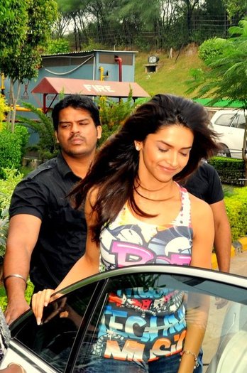 tumblr_m8uyrsZ2Zn1qzp62so2_500