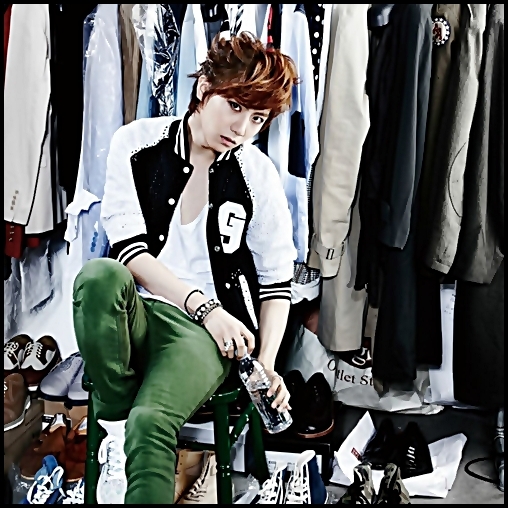 ~ da..neatenta.Hey Jong.:)).Ehh..eu plec home.Bye [pleaca]
