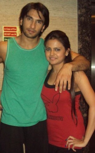 264441_218402594867151_4826375_n