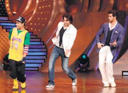 297237_260036247370452_2074239464_n