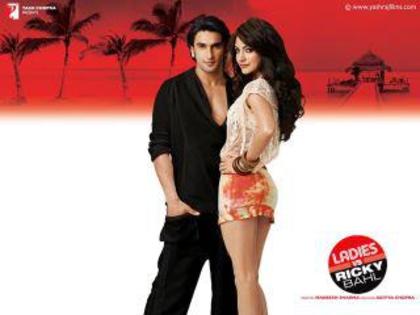 302079_289176337789776_70528367_n